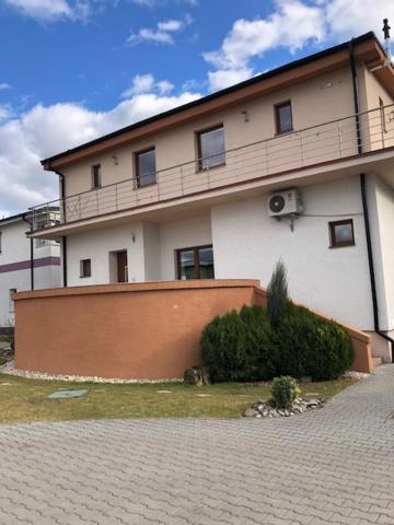 Apartman Matko Levice Exteriér fotografie