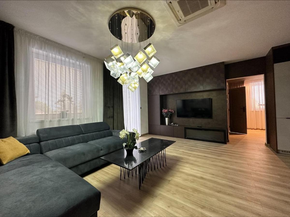 Apartman Matko Levice Exteriér fotografie